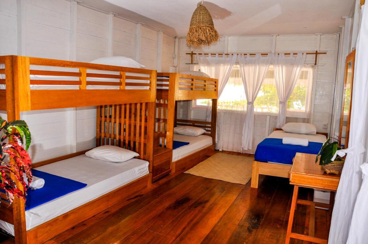 Crow'S Nest Hotel Tua Pejat ภายนอก รูปภาพ